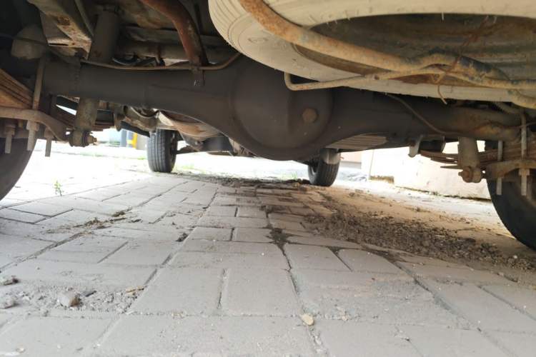 Used Wuling Zhiguang 2013 1.0L Practical Version Chassis Rear