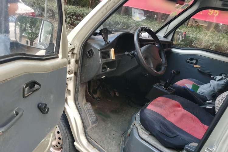 Used Wuling Zhiguang 2013 1.0L Practical Version Driver Seat