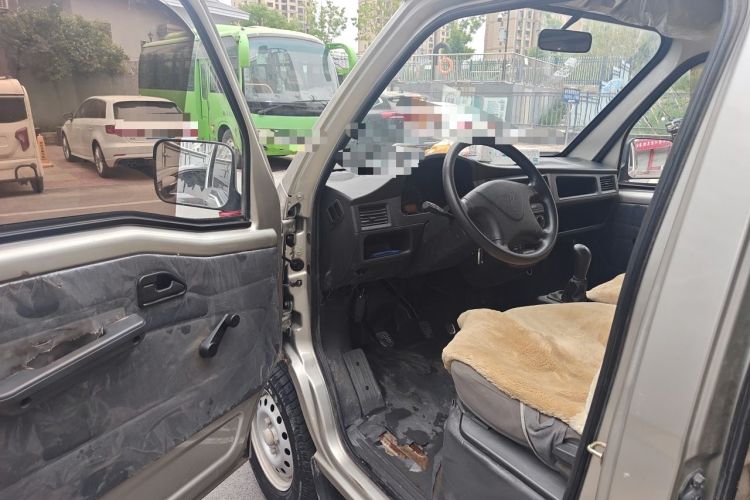 Used Wuling Zhiguang 2013 1.0L Practical Version Driver Seat