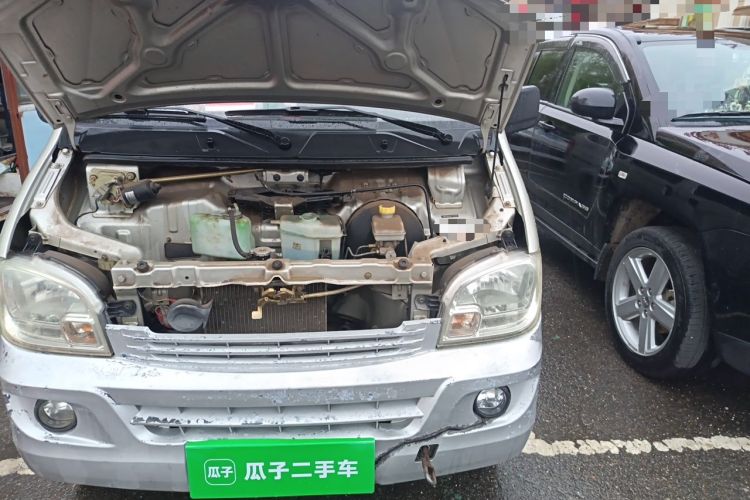 Used Wuling Zhiguang 2013 1.0L Practical Version Engine Bay Left