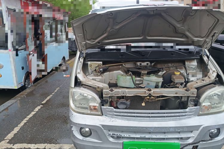 Used Wuling Zhiguang 2013 1.0L Practical Version Engine Bay Right