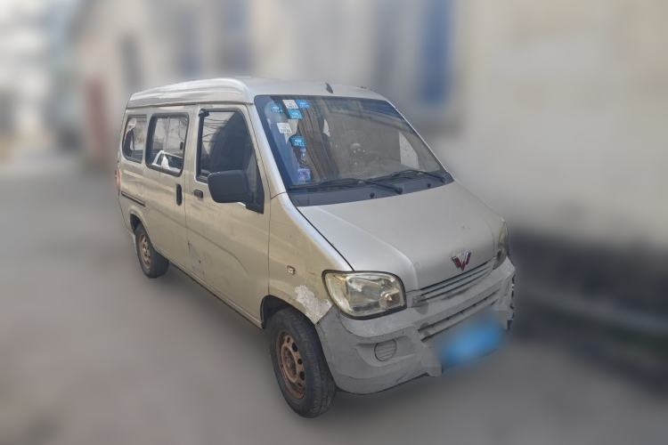 Used Wuling Zhiguang 2013 1.0L Practical Version Front Right 45 Deg