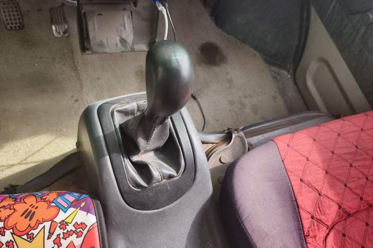 Used Wuling Zhiguang 2013 1.0L Practical Version Gear Lever