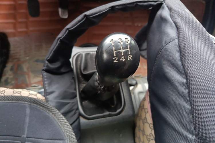 Used Wuling Zhiguang 2013 1.0L Practical Version Gear Lever