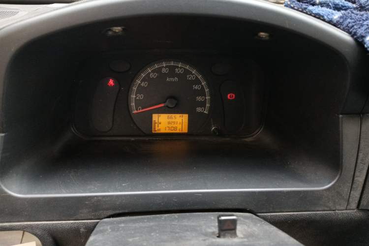 Used Wuling Zhiguang 2013 1.0L Practical Version Instrument Cluster