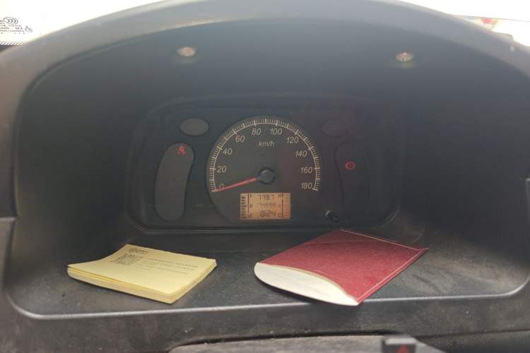 Used Wuling Zhiguang 2013 1.0L Practical Version Instrument Cluster