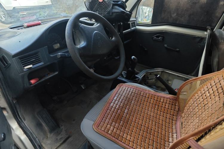 Used Wuling Zhiguang 2013 1.0L Practical Version Left Front Seat
