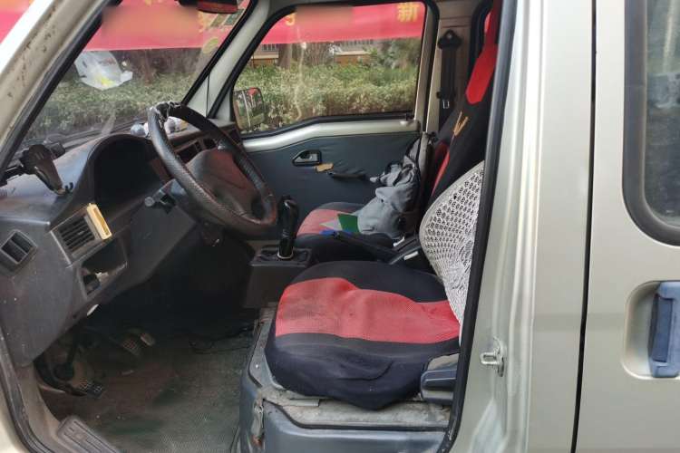 Used Wuling Zhiguang 2013 1.0L Practical Version Left Front Seat