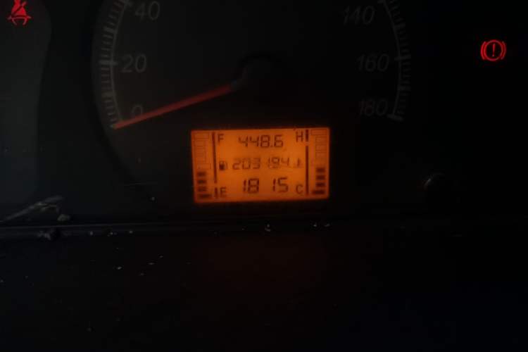 Used Wuling Zhiguang 2013 1.0L Practical Version Odometer Close Up