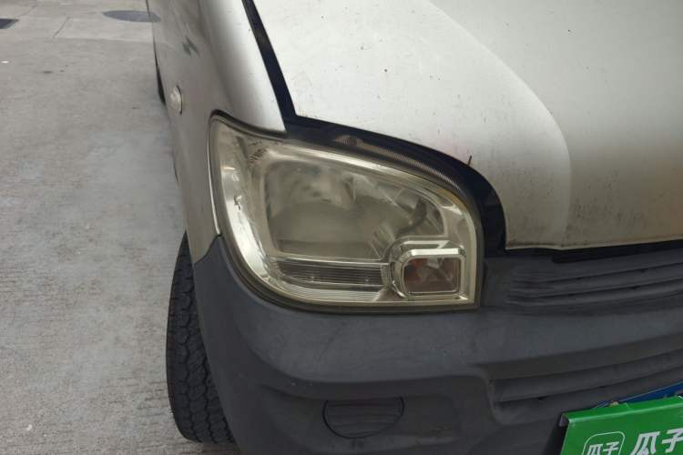 Used Wuling Zhiguang 2013 1.0L Practical Version Right Front Headlight