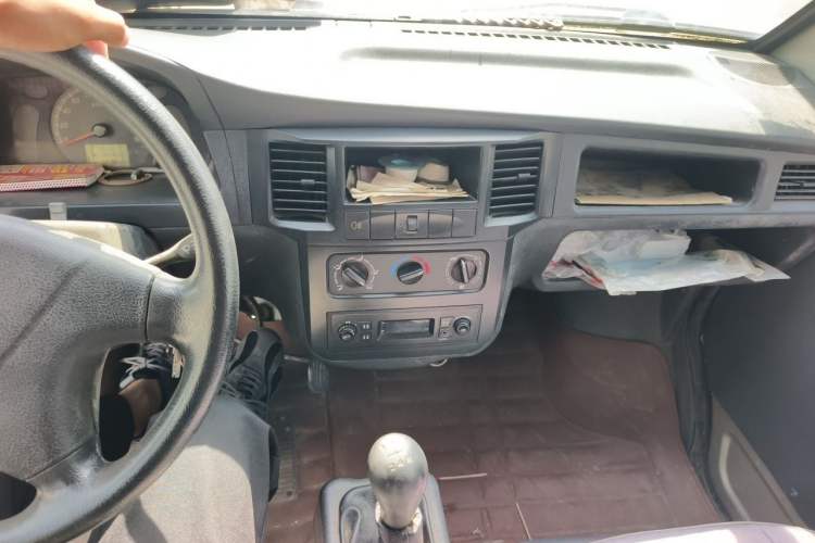 Used Wuling Zhiguang 2013 1.0L Practical Version Audio And AC Panel
