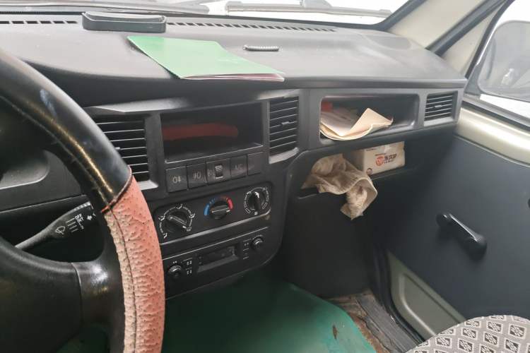 Used Wuling Zhiguang 2013 1.0L Practical Version Audio And AC Panel