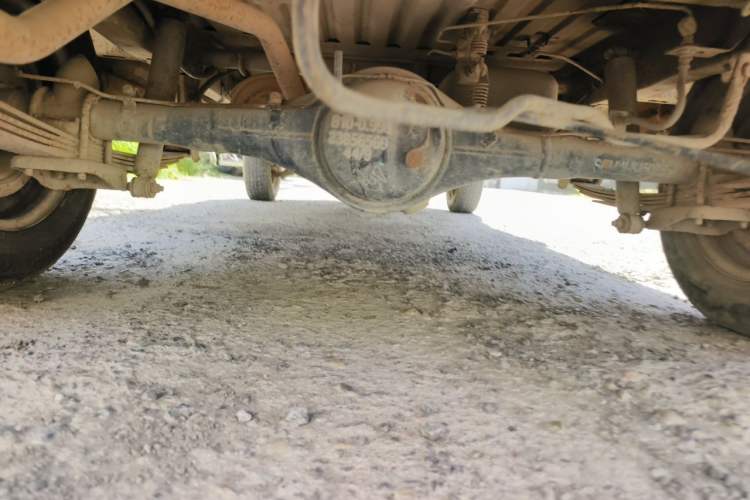 Used Wuling Zhiguang 2013 1.0L Practical Version Chassis Rear