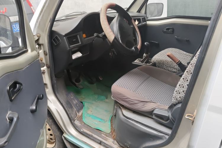 Used Wuling Zhiguang 2013 1.0L Practical Version Driver Seat