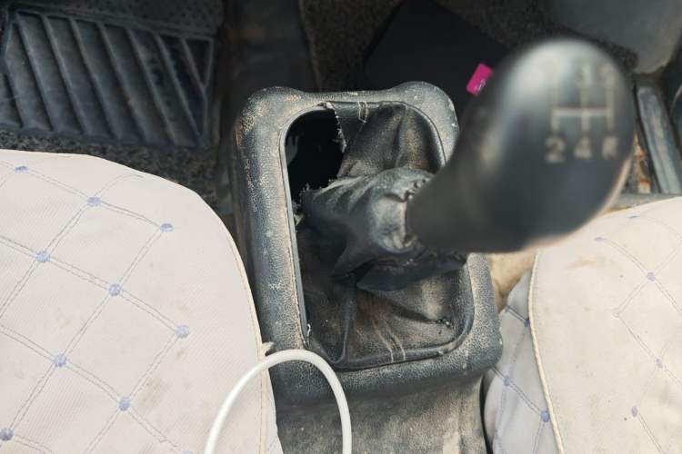 Used Wuling Zhiguang 2013 1.0L Practical Version Gear Lever