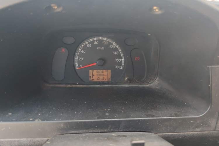 Used Wuling Zhiguang 2013 1.0L Practical Version Odometer Close Up