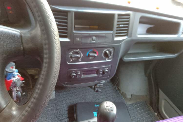 Used Wuling Zhiguang 2013 1.0L Practical Version Audio And AC Panel