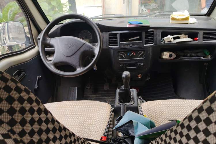 Used Wuling Zhiguang 2013 1.0L Base Version Center Console