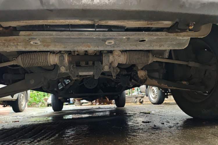 Used Wuling Zhiguang 2013 1.0L Practical Version Chassis Front