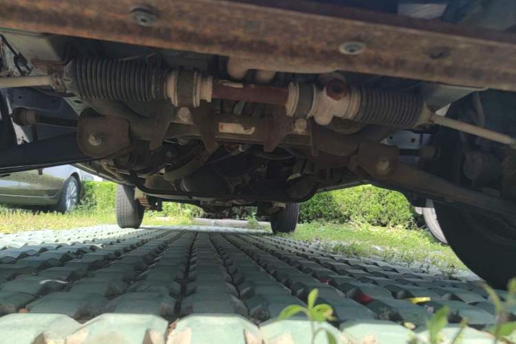 Used Wuling Zhiguang 2013 1.0L Practical Version Chassis Front