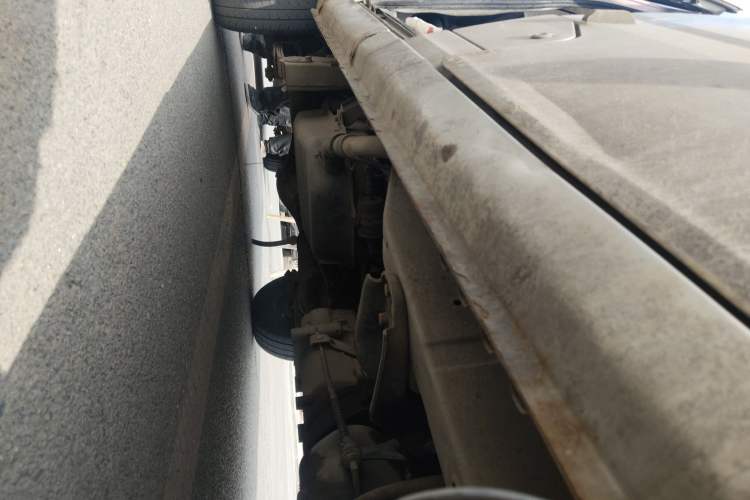 Used Wuling Zhiguang 2013 1.0L Practical Version Chassis Front Right