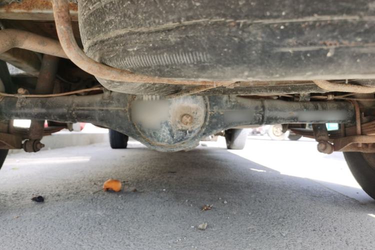 Used Wuling Zhiguang 2013 1.0L Practical Version Chassis Rear