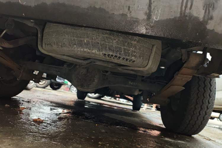 Used Wuling Zhiguang 2013 1.0L Practical Version Chassis Rear