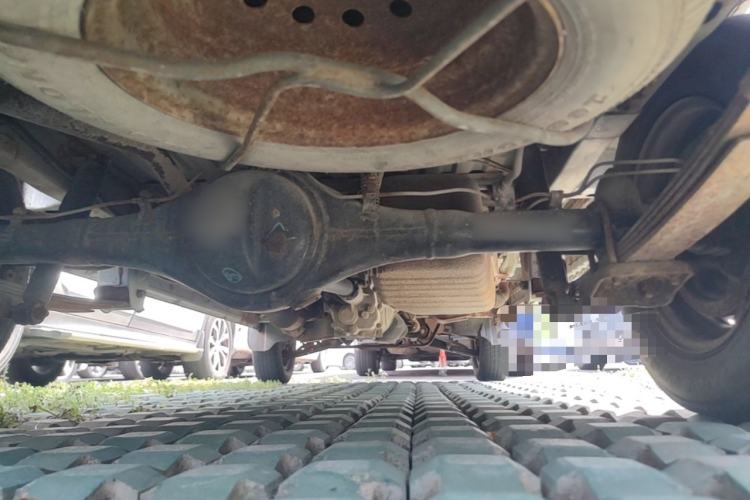 Used Wuling Zhiguang 2013 1.0L Practical Version Chassis Rear