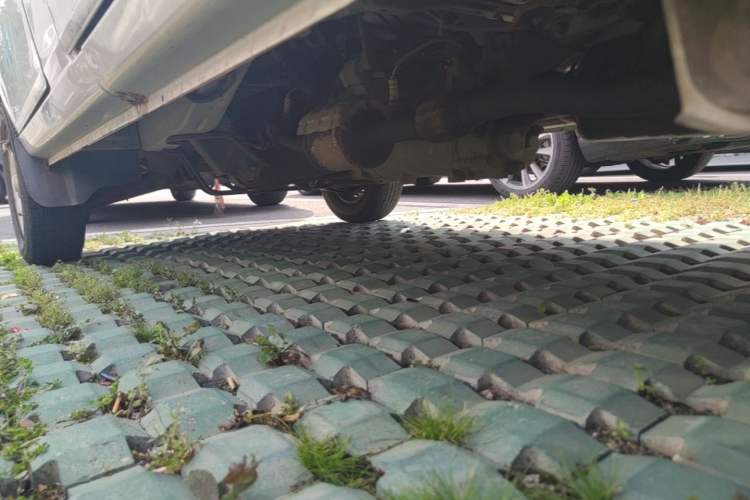 Used Wuling Zhiguang 2013 1.0L Practical Version Chassis Rear Left