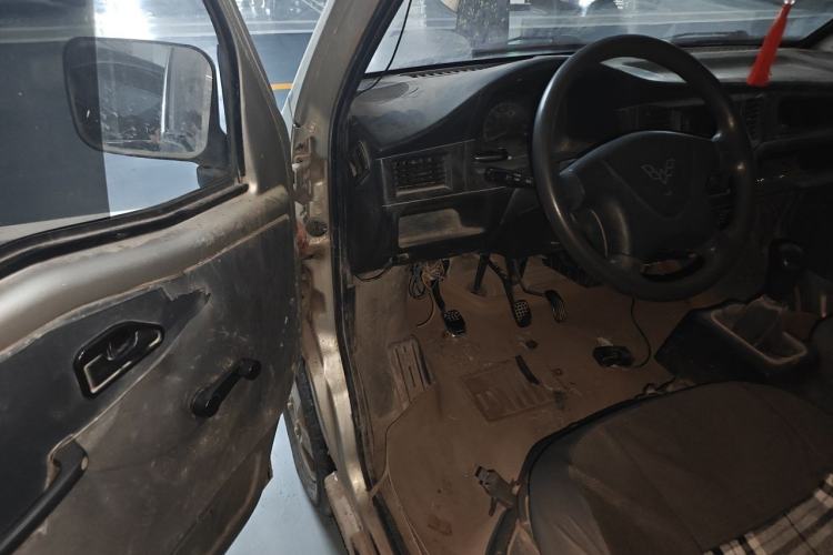 Used Wuling Zhiguang 2013 1.0L Practical Version Driver Seat