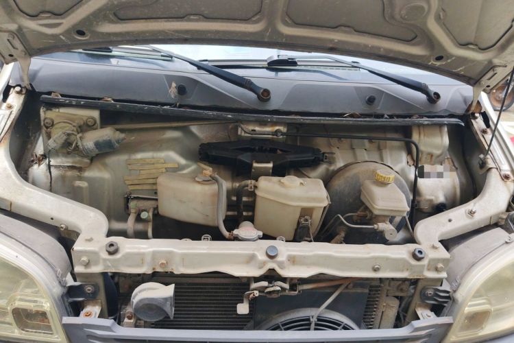 Used Wuling Zhiguang 2013 1.0L Base Version Engine Bay