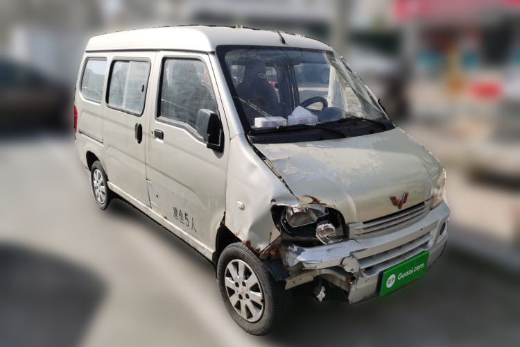Used Wuling Zhiguang 2013 1.0L Practical Version Front Right 45 Deg