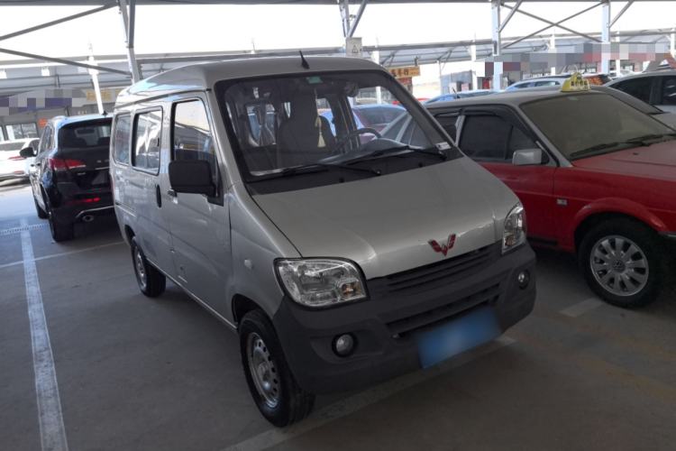 Used Wuling Zhiguang 2013 1.0L Practical Version Front Right 45 Deg
