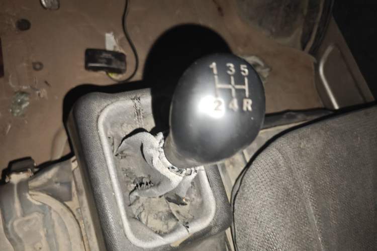 Used Wuling Zhiguang 2013 1.0L Practical Version Gear Lever