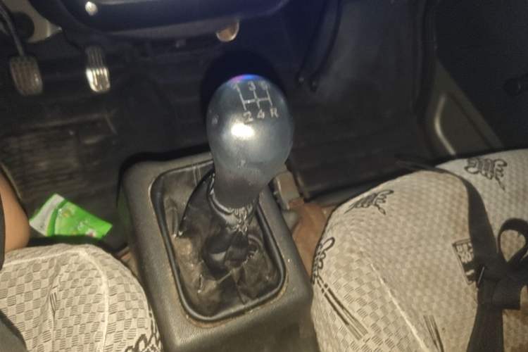 Used Wuling Zhiguang 2013 1.0L Practical Version Gear Lever