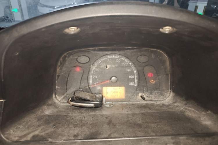 Used Wuling Zhiguang 2013 1.0L Practical Version Instrument Cluster