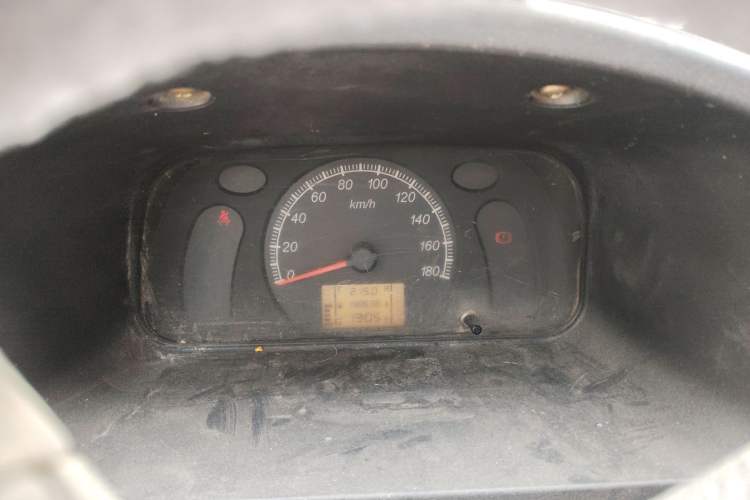 Used Wuling Zhiguang 2013 1.0L Practical Version Instrument Cluster