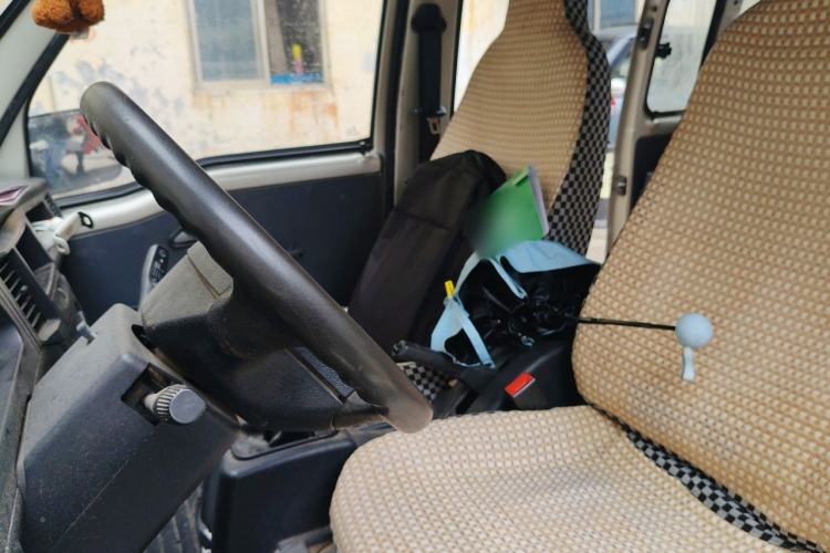 Used Wuling Zhiguang 2013 1.0L Base Version Left Front Seat