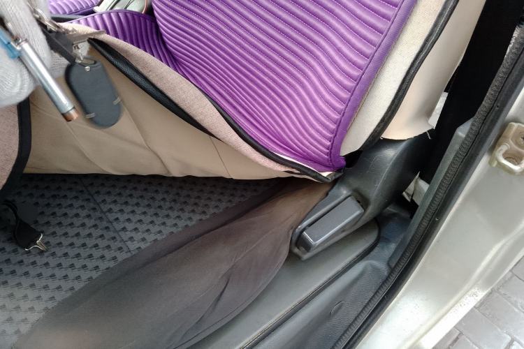 Used Wuling Zhiguang 2013 1.0L Practical Version Left Front Seat