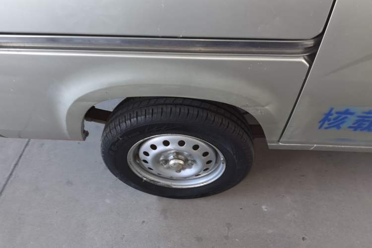 Used Wuling Zhiguang 2013 1.0L Practical Version Right Rear Wheel Hub