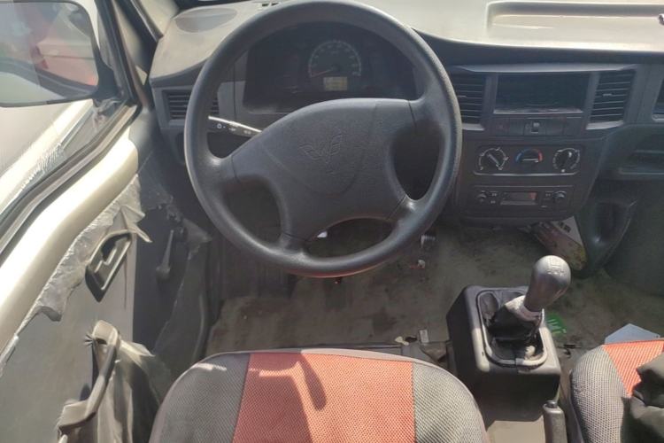 Used Wuling Zhiguang 2013 1.0L Practical Version Steering Wheel