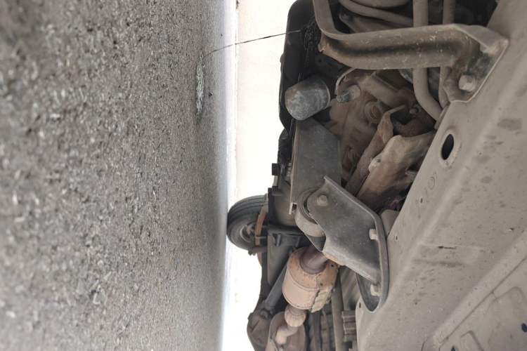 Used Wuling Zhiguang 2013 1.0L Base Version Chassis Front Left