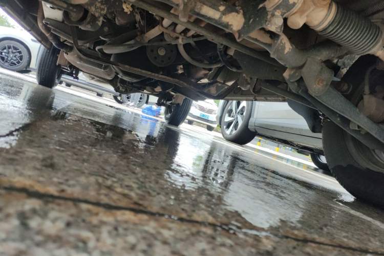 Used Wuling Zhiguang 2013 1.0L Practical Version Chassis Front