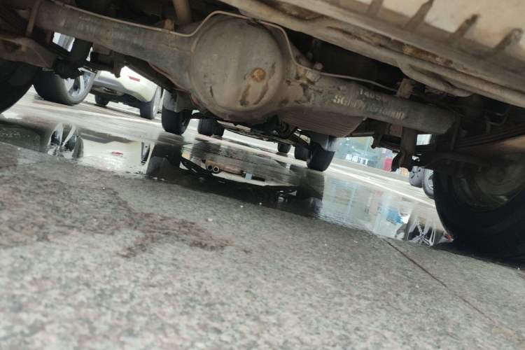 Used Wuling Zhiguang 2013 1.0L Practical Version Chassis Rear