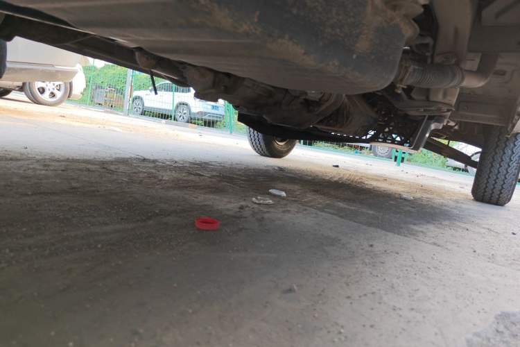 Used Wuling Zhiguang 2013 1.0L Practical Version Chassis Rear Right