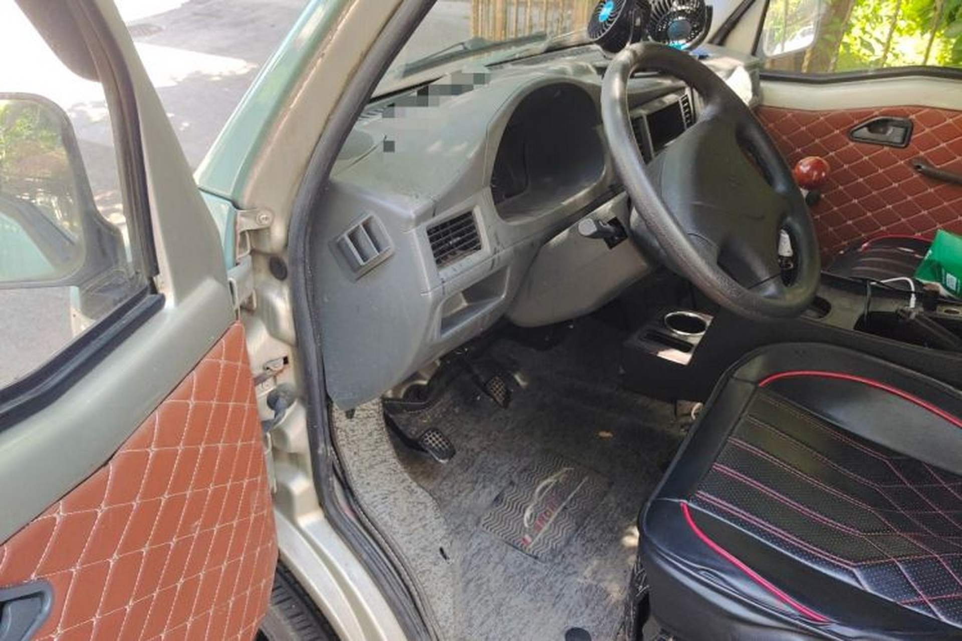 Used Wuling Zhiguang 2013 1.0L Practical Version Driver Seat