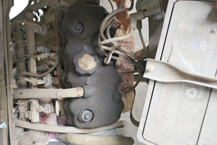 Used Wuling Zhiguang 2013 1.0L Practical Version Engine Bay