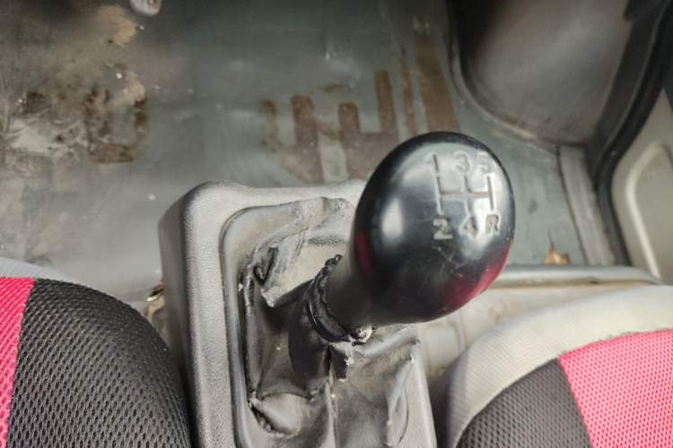 Used Wuling Zhiguang 2013 1.0L Practical Version Gear Lever