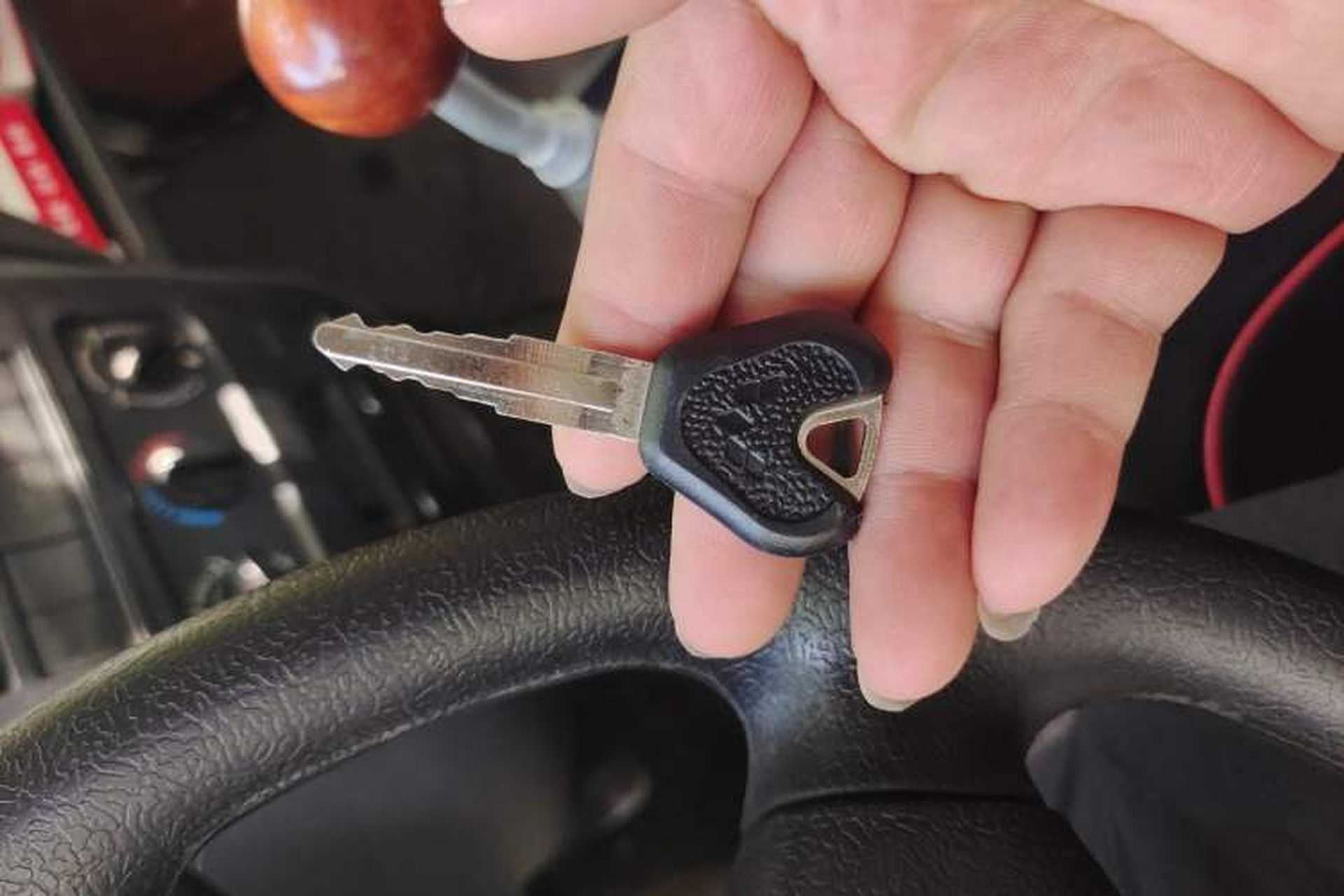 Used Wuling Zhiguang 2013 1.0L Practical Version Vehicle Key