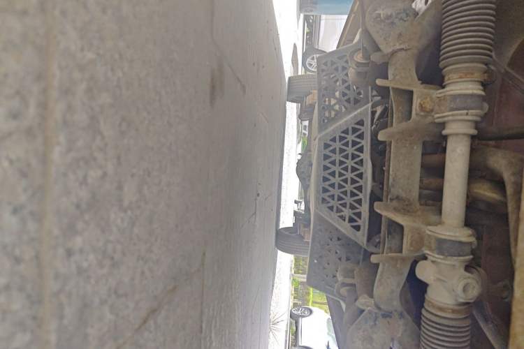 Used Wuling Zhiguang 2013 1.0L Practical Version Chassis Front